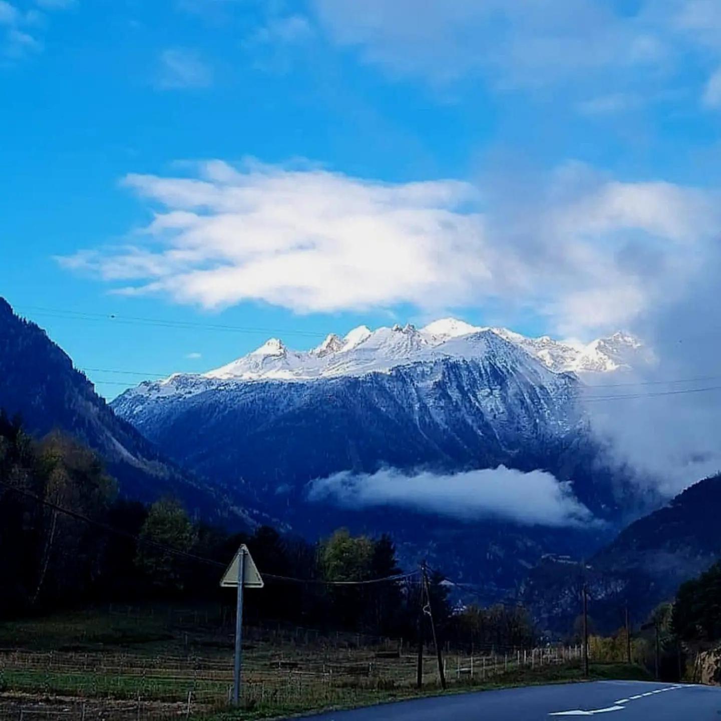 Au Petit Sommet 1 - Appartement Centre Ville 30M2 Modane Bagian luar foto